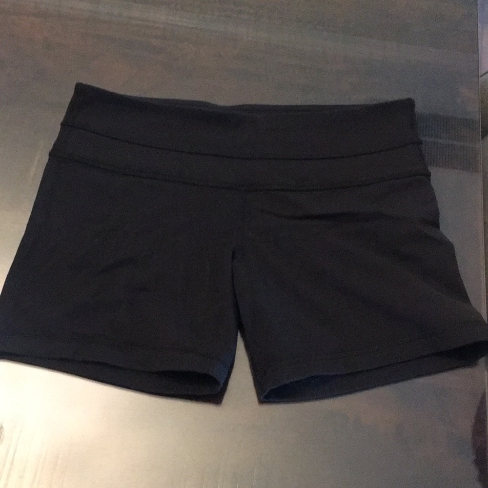 Black lulu lemon shorts